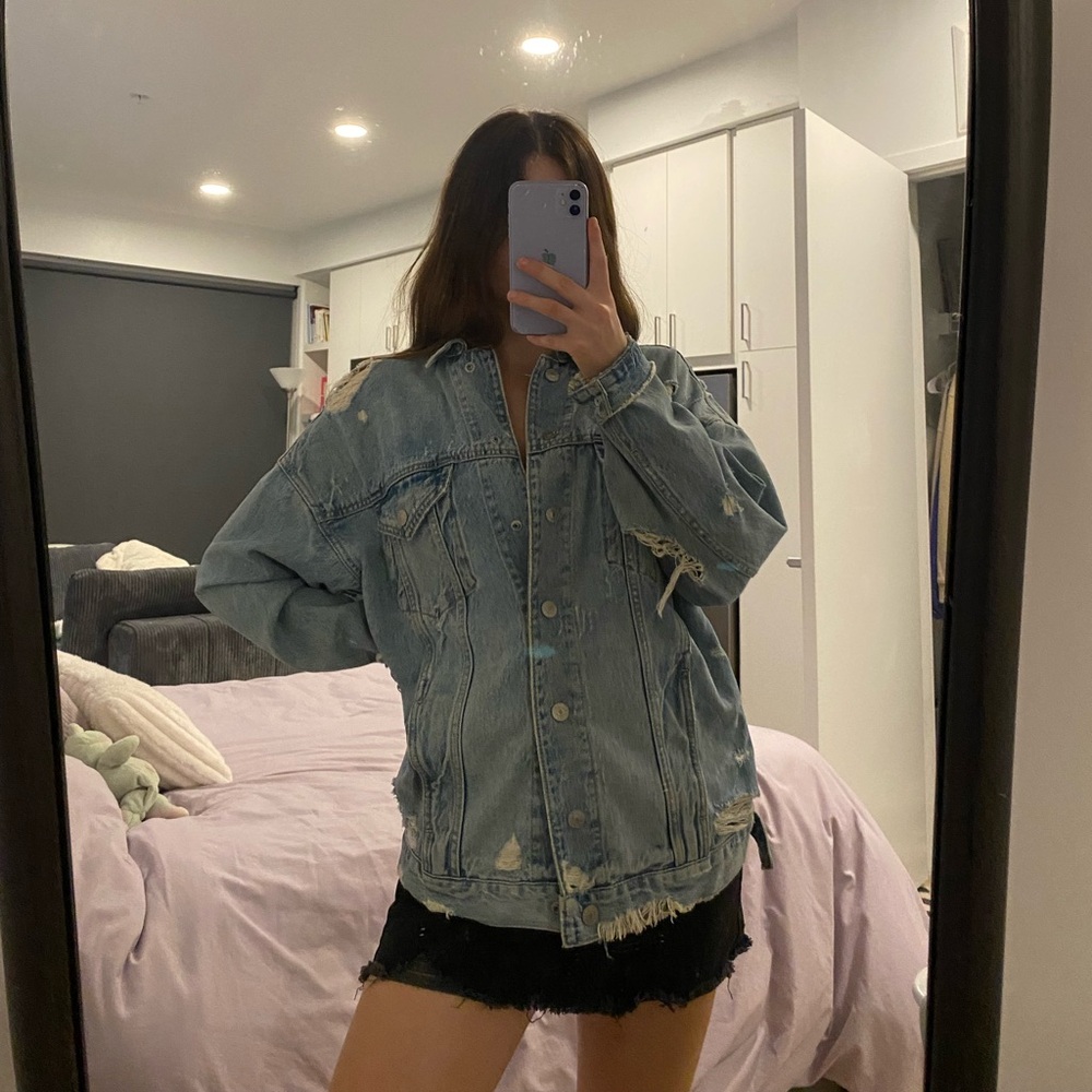 SOLD: American Eagle distressed jean jacket